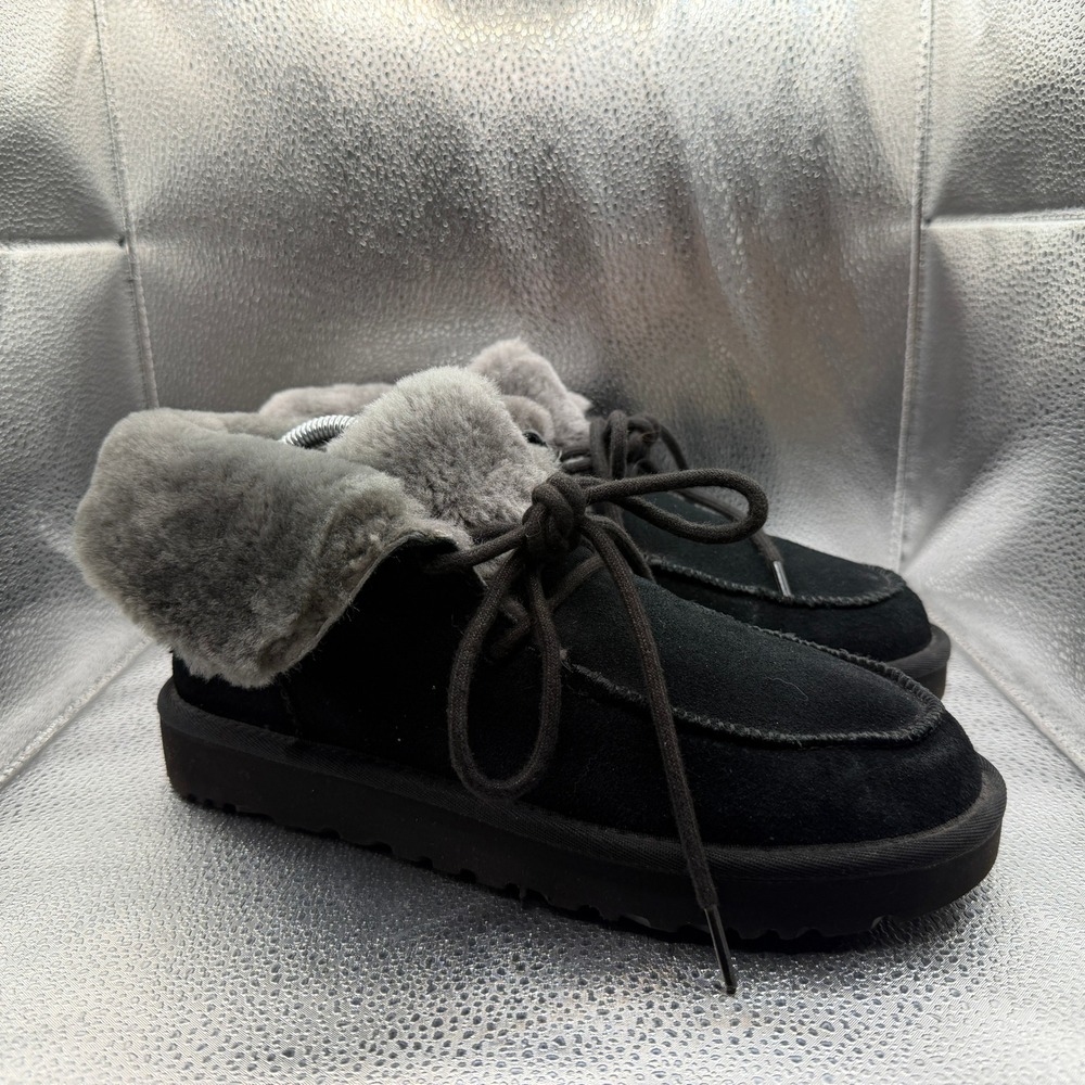 Size 9 UGG Neumel High Booties Women Black Excellent Suede Sheepskin 1113090